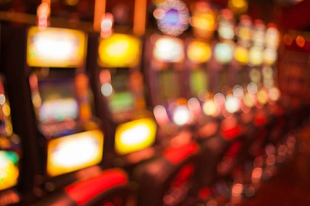 cicak app live-dealer blackjack and roulette tables on mobile screen
